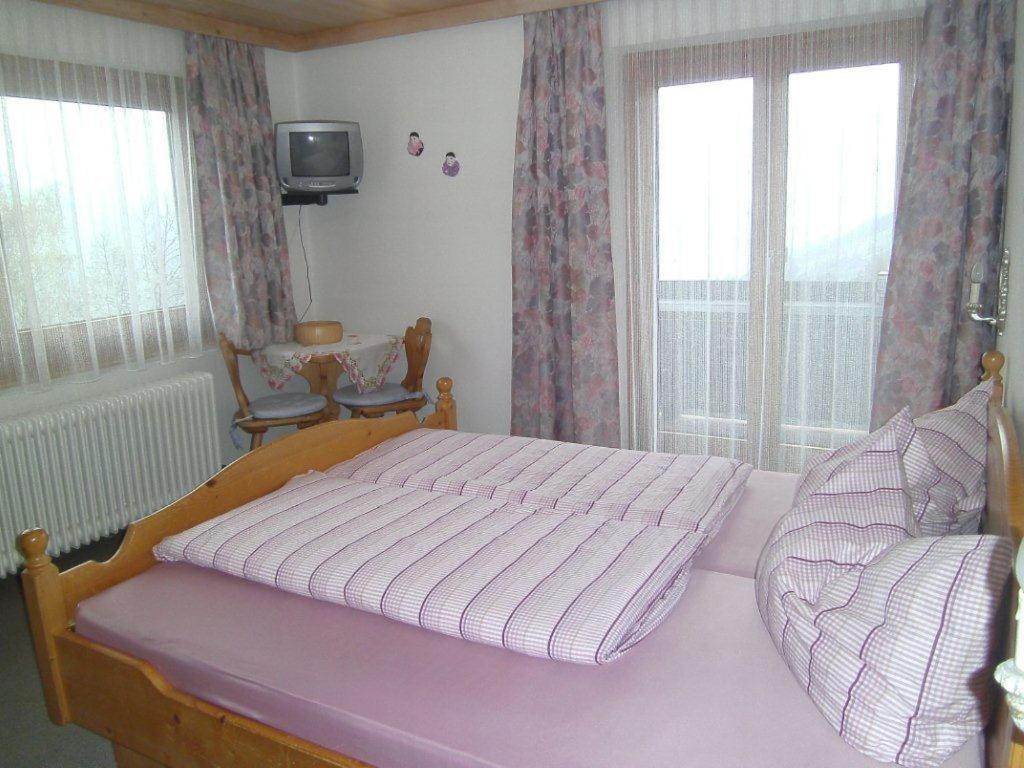 Hotel Gästehaus Rieser Ried im Zillertal Zimmer foto